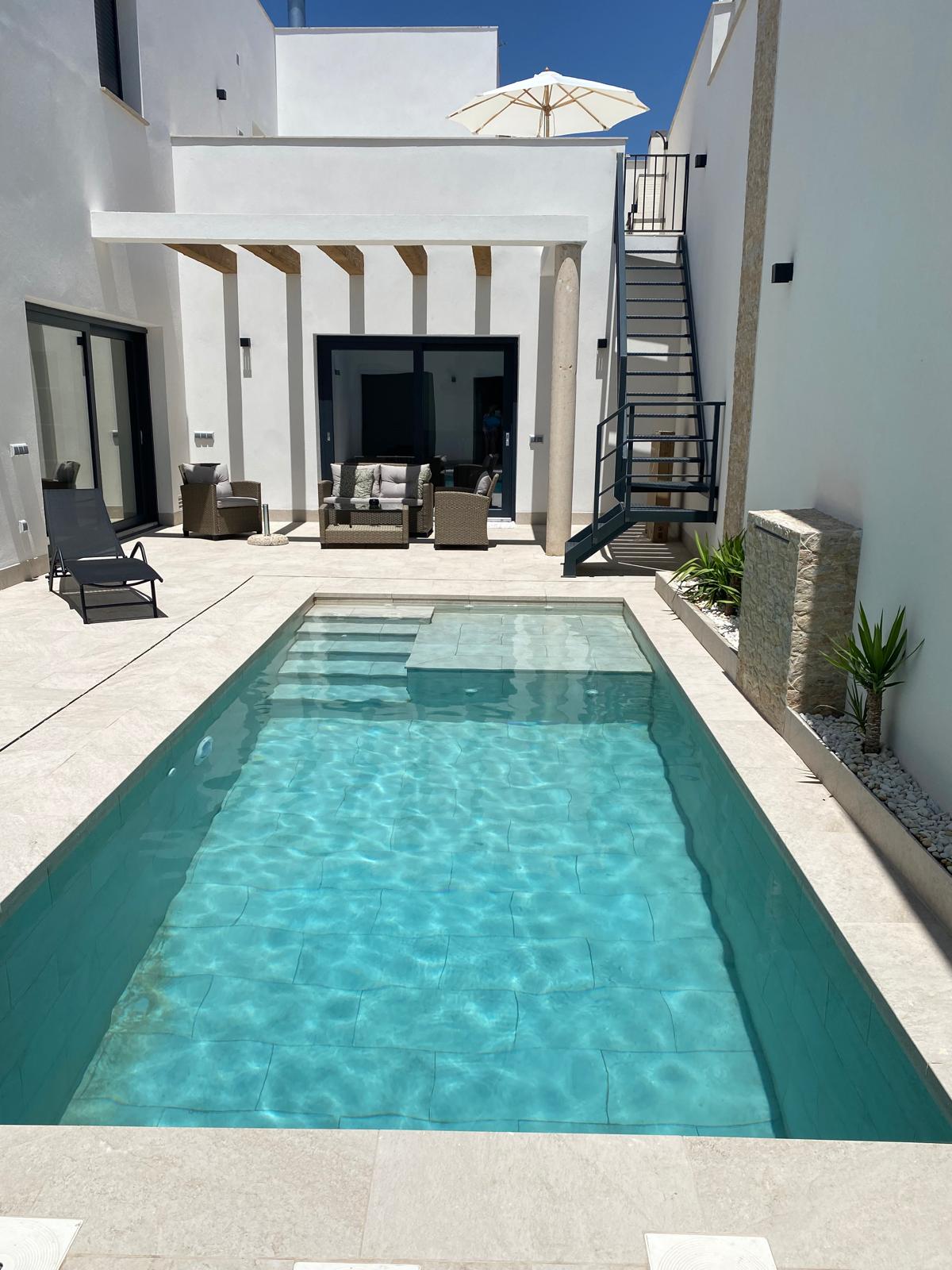PISCINAS